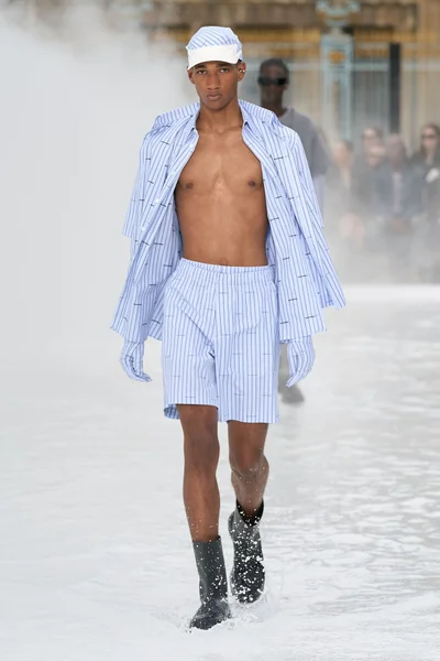 Look 38
